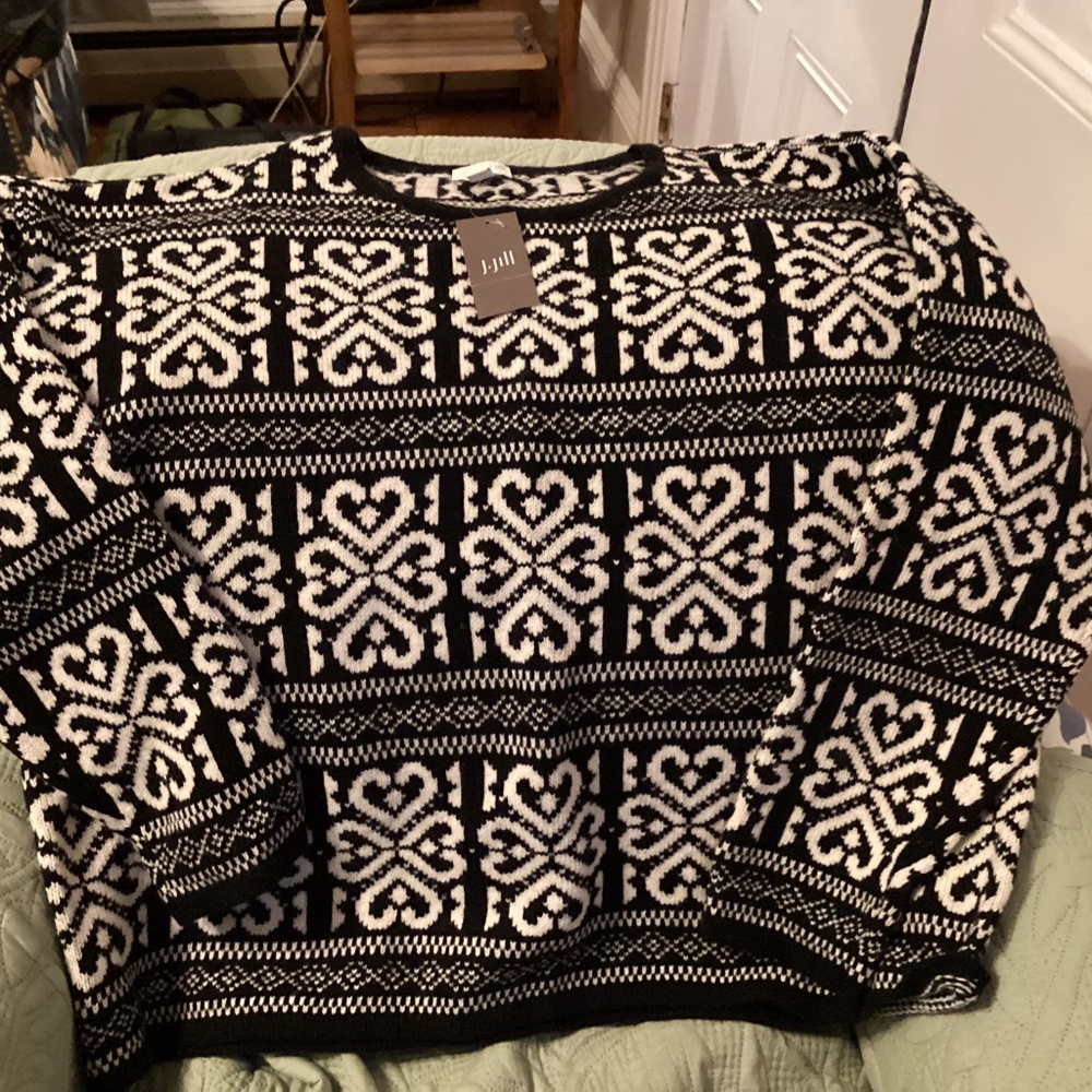 J. Jill black and white Celtic design sweater size XL, wool blend